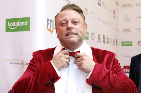 Gala 'Goldene Sonne Spezial - 40 Jahre deutsches Privatfernsehen' in Essen