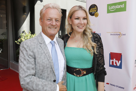 Gala 'Goldene Sonne Spezial - 40 Jahre deutsches Privatfernsehen' in Essen