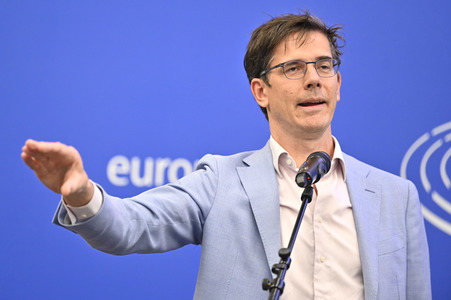 Pressekonferenz zum delegierten Taxonomie-Rechtsakt über Kernenergie und Gas im Europäischen Parlament in Straßburg