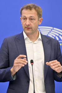 Pressekonferenz zum delegierten Taxonomie-Rechtsakt über Kernenergie und Gas im Europäischen Parlament in Straßburg