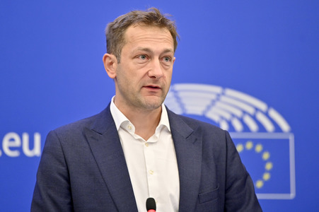 Pressekonferenz zum delegierten Taxonomie-Rechtsakt über Kernenergie und Gas im Europäischen Parlament in Straßburg