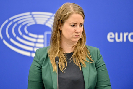 Pressekonferenz zum delegierten Taxonomie-Rechtsakt über Kernenergie und Gas im Europäischen Parlament in Straßburg