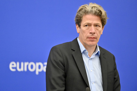 Pressekonferenz zum delegierten Taxonomie-Rechtsakt über Kernenergie und Gas im Europäischen Parlament in Straßburg