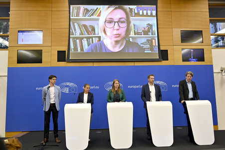 Pressekonferenz zum delegierten Taxonomie-Rechtsakt über Kernenergie und Gas im Europäischen Parlament in Straßburg