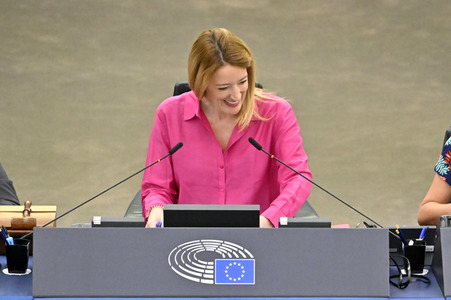 Petr Fiala stellt Prioritäten der tschechischen EU-Ratspräsidentschaft vor im EU-Parlament in Straßburg