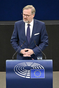 Petr Fiala stellt Prioritäten der tschechischen EU-Ratspräsidentschaft vor im EU-Parlament in Straßburg