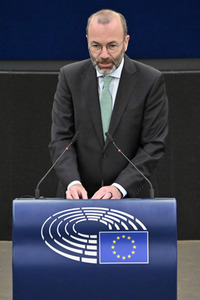 Petr Fiala stellt Prioritäten der tschechischen EU-Ratspräsidentschaft vor im EU-Parlament in Straßburg