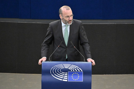 Petr Fiala stellt Prioritäten der tschechischen EU-Ratspräsidentschaft vor im EU-Parlament in Straßburg