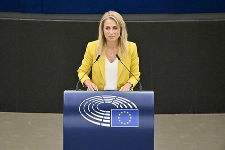 Petr Fiala stellt Prioritäten der tschechischen EU-Ratspräsidentschaft vor im EU-Parlament in Straßburg