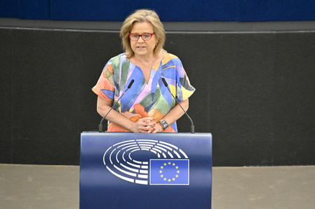 Petr Fiala stellt Prioritäten der tschechischen EU-Ratspräsidentschaft vor im EU-Parlament in Straßburg