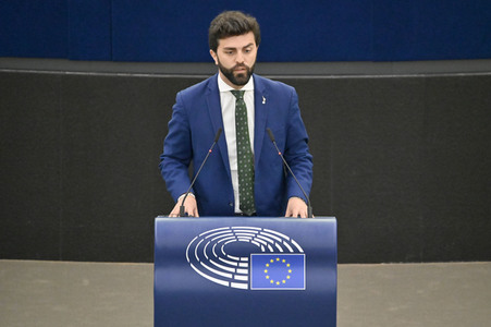 Petr Fiala stellt Prioritäten der tschechischen EU-Ratspräsidentschaft vor im EU-Parlament in Straßburg