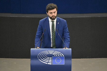 Petr Fiala stellt Prioritäten der tschechischen EU-Ratspräsidentschaft vor im EU-Parlament in Straßburg