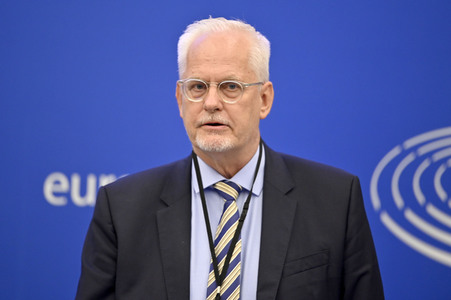 Pressekonferenz EU-Finanzierung für Ungarn gemäß der Rechtsstaatlichkeits-Konditionalitätsverordnung im EU-Parlament in Straßburg