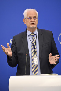 Pressekonferenz EU-Finanzierung für Ungarn gemäß der Rechtsstaatlichkeits-Konditionalitätsverordnung im EU-Parlament in Straßburg