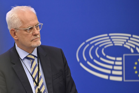 Pressekonferenz EU-Finanzierung für Ungarn gemäß der Rechtsstaatlichkeits-Konditionalitätsverordnung im EU-Parlament in Straßburg