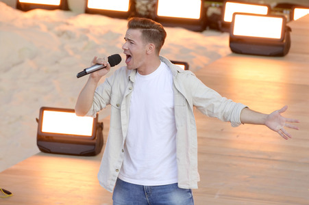 TV-Show 'Die große Schlagerstrandparty 2022 - Es geht wieder los!' in Gelsenkirchen