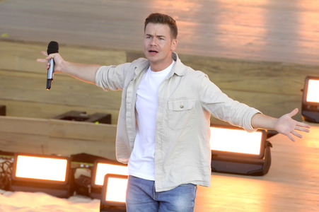 TV-Show 'Die große Schlagerstrandparty 2022 - Es geht wieder los!' in Gelsenkirchen