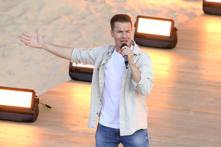 TV-Show 'Die große Schlagerstrandparty 2022 - Es geht wieder los!' in Gelsenkirchen