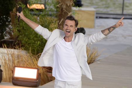 TV-Show 'Die große Schlagerstrandparty 2022 - Es geht wieder los!' in Gelsenkirchen