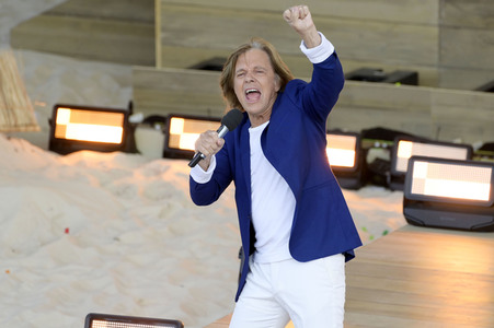 TV-Show 'Die große Schlagerstrandparty 2022 - Es geht wieder los!' in Gelsenkirchen