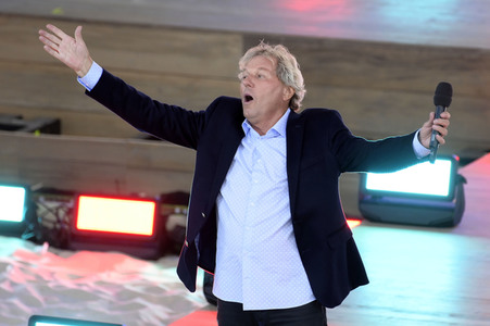 TV-Show 'Die große Schlagerstrandparty 2022 - Es geht wieder los!' in Gelsenkirchen
