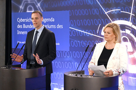 Pressekonferenz Vorstellung der Cybersicherheitsagenda des BMI in Berlin