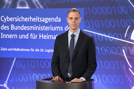 Pressekonferenz Vorstellung der Cybersicherheitsagenda des BMI in Berlin