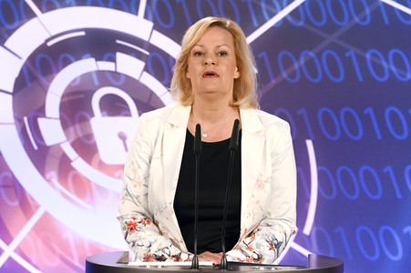 Pressekonferenz Vorstellung der Cybersicherheitsagenda des BMI in Berlin
