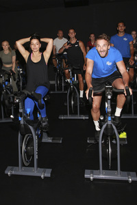 Launch des Cyclone und Rhythm Fitness-Programms in Hamburg