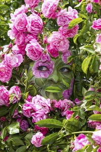 NATURE ART: Rosen / Roses Bodypainting