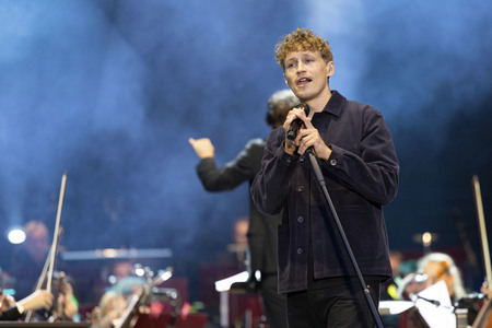 Konzert von Tim Bendzko und der Thüringer Philharmonie in Gotha