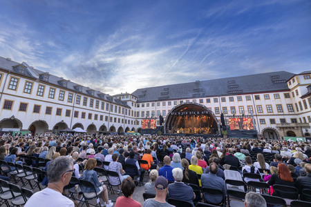 Konzert von Tim Bendzko und der Thüringer Philharmonie in Gotha