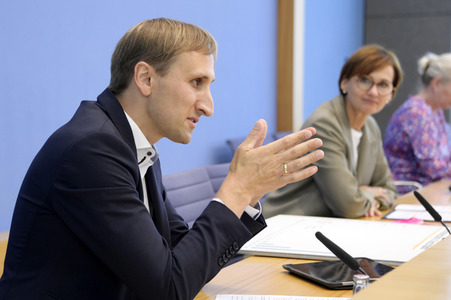 Bundespressekonferenz Vorstellung des Wasserstoffatlas Deutschland in Berlin