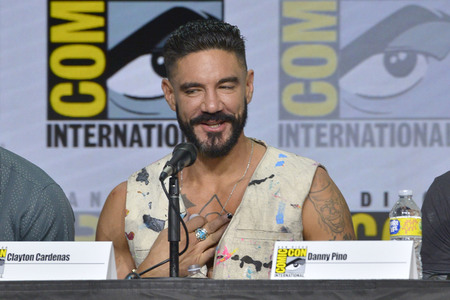 Podiumsgespräch 'Mayans M.C.', San Diego Comic-Con International 2022