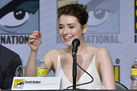 Podiumsgespräch 'Mayans M.C.', San Diego Comic-Con International 2022