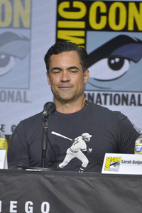 Podiumsgespräch 'Mayans M.C.', San Diego Comic-Con International 2022