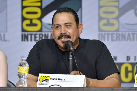 Podiumsgespräch 'Mayans M.C.', San Diego Comic-Con International 2022