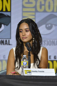 Podiumsgespräch 'Mayans M.C.', San Diego Comic-Con International 2022