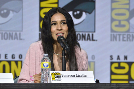 Podiumsgespräch 'Mayans M.C.', San Diego Comic-Con International 2022