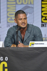 Podiumsgespräch 'Mayans M.C.', San Diego Comic-Con International 2022