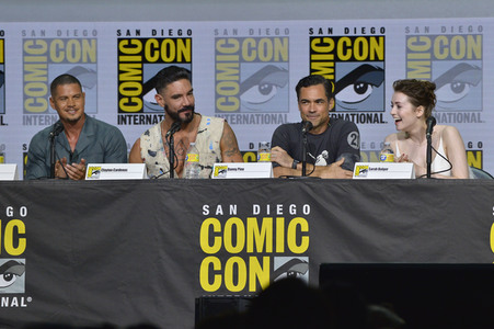 Podiumsgespräch 'Mayans M.C.', San Diego Comic-Con International 2022
