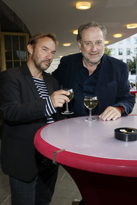 Theaterpremiere 'Brauchen Sie 'ne Quittung' in Berlin