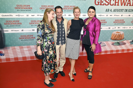 Filmpremiere 'Guglhupfgeschwader' in München