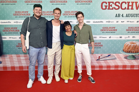 Filmpremiere 'Guglhupfgeschwader' in München