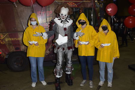 Midsummer Scream Convention in Long Beach