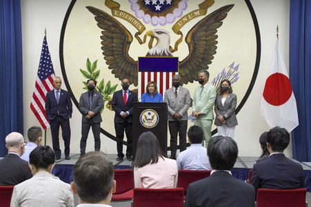 Pressekonferenz mit Nancy Pelosi in Tokio