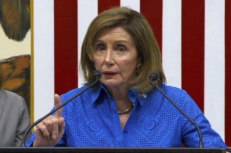 Pressekonferenz mit Nancy Pelosi in Tokio