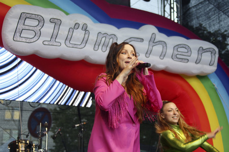 Eröffnung vom CSD-Straßenfest in Hamburg