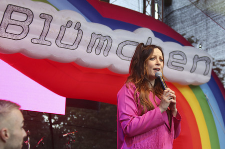 Eröffnung vom CSD-Straßenfest in Hamburg