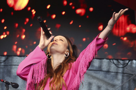 Eröffnung vom CSD-Straßenfest in Hamburg